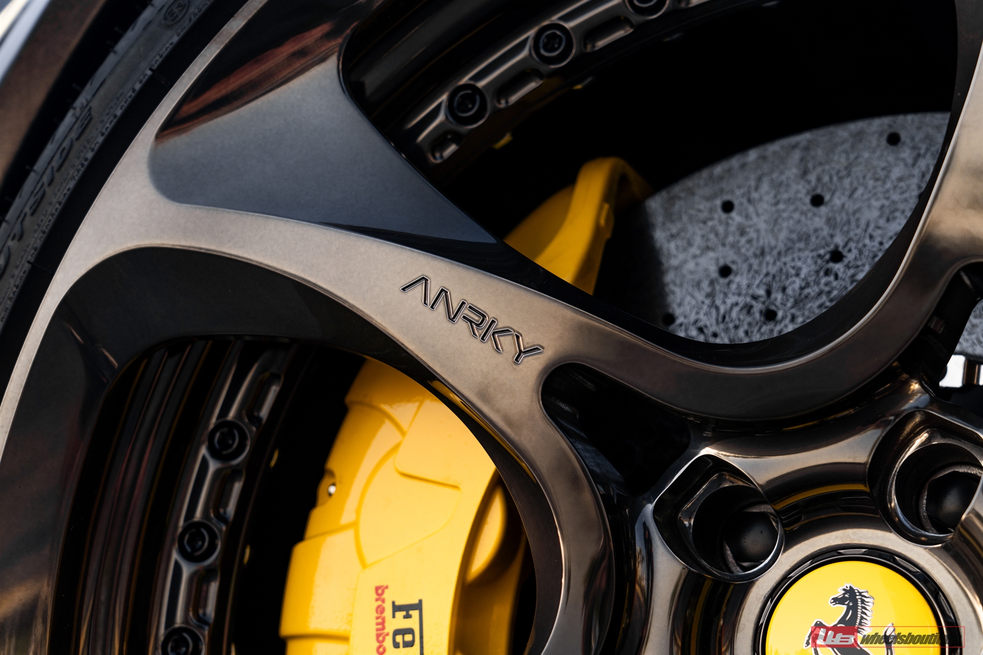 Ferrari SF90 Spider | Nero | on ANRKY XR-205 | Mirror Polished Smoke