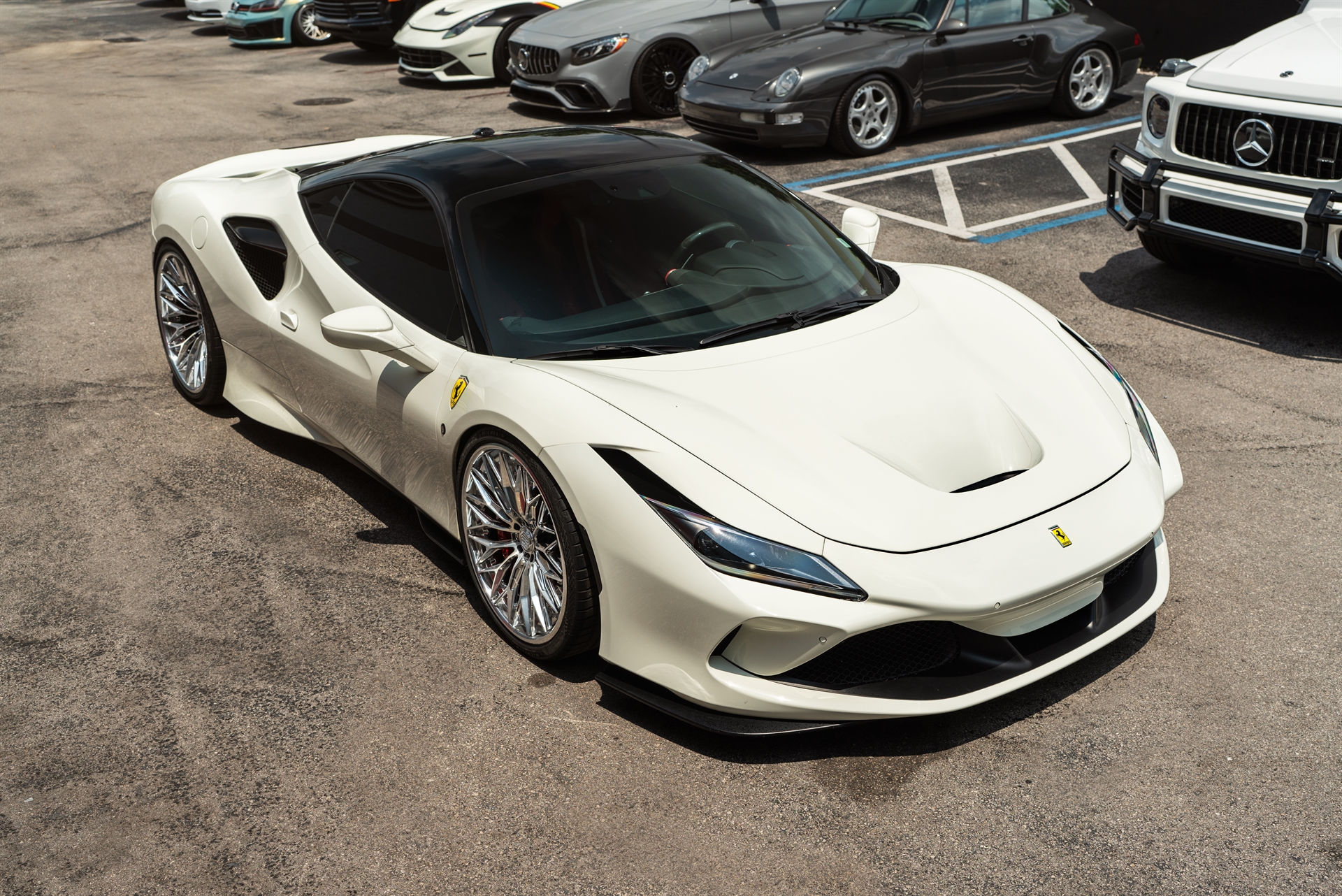 Ferrari F8 | Bianco Avus | on 1886 G015 | Polished Clear