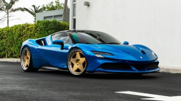 Ferrari SF90 | Blu Corsa | on 1886 S008 | Brushed Gold