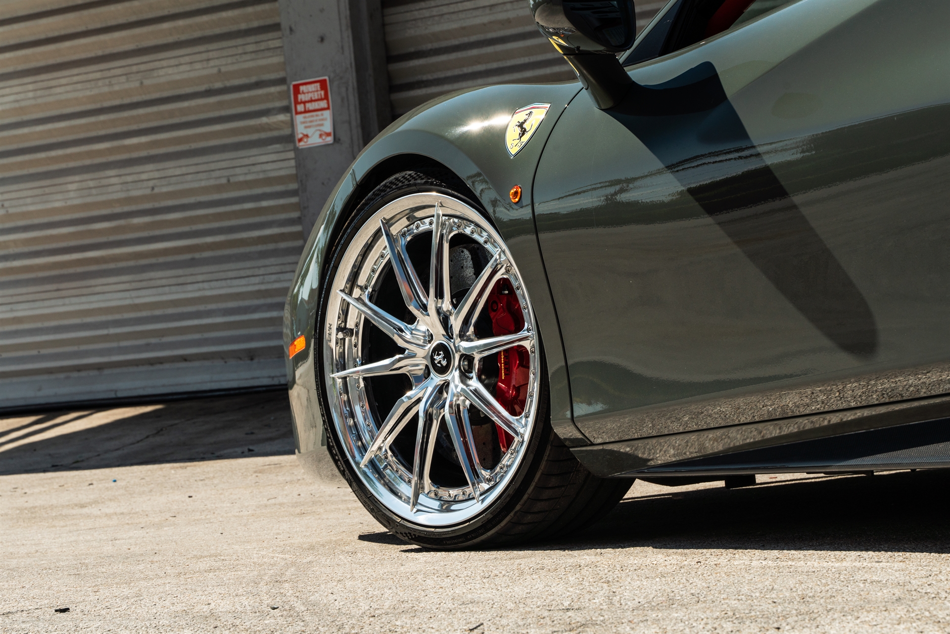 Ferrari 488 | Grigio Medio | on HRE S104SC | Polished Clear
