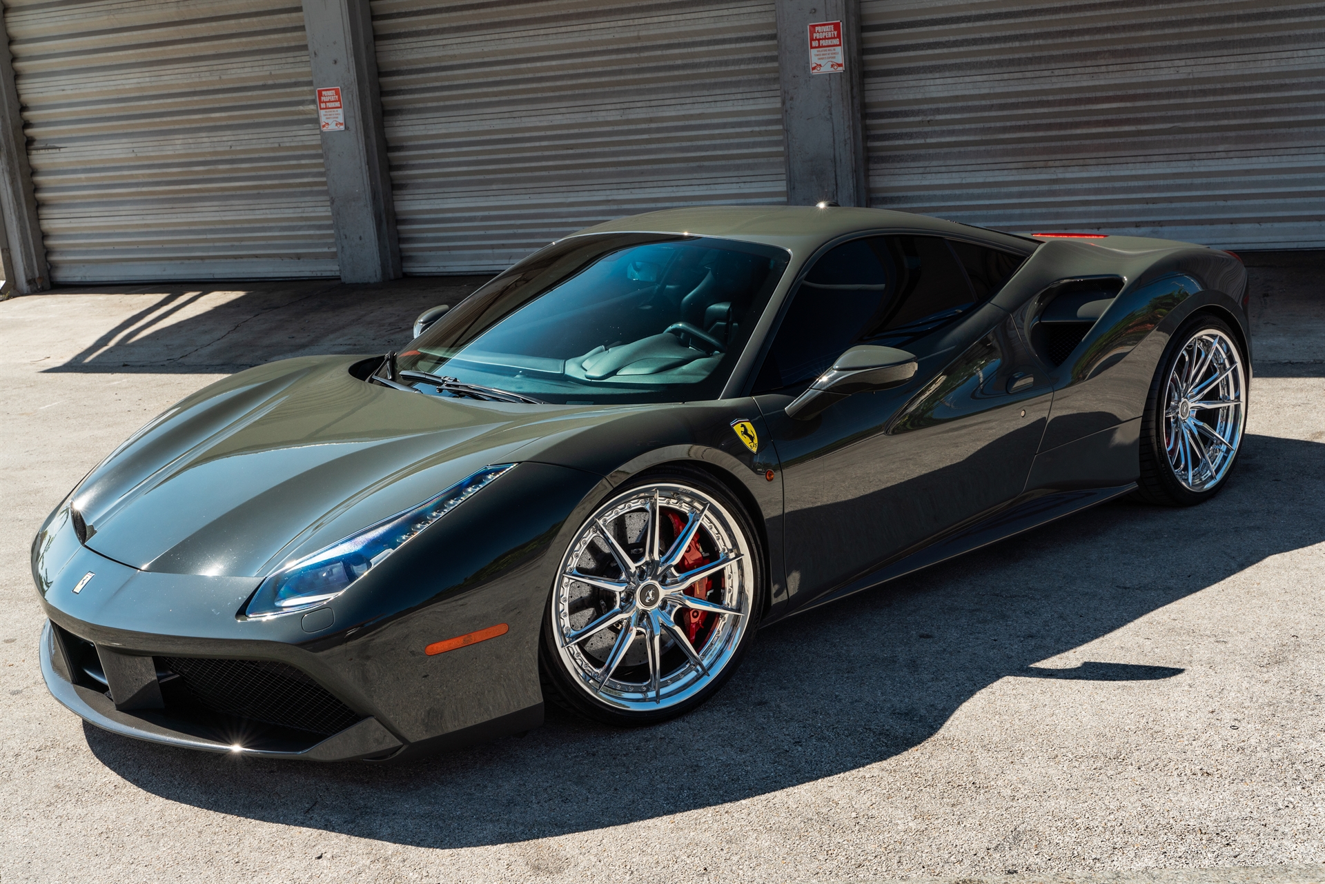 Ferrari 488 | Grigio Medio | on HRE S104SC | Polished Clear
