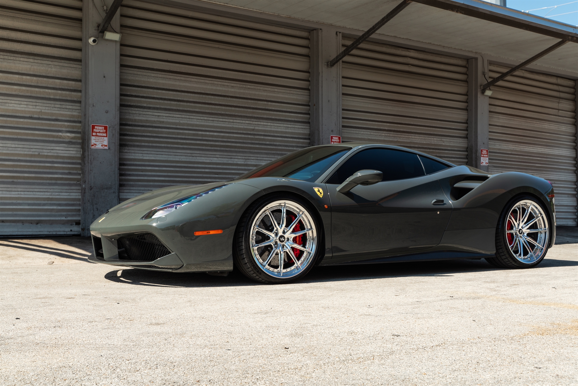 Ferrari 488 | Grigio Medio | on HRE S104SC | Polished Clear