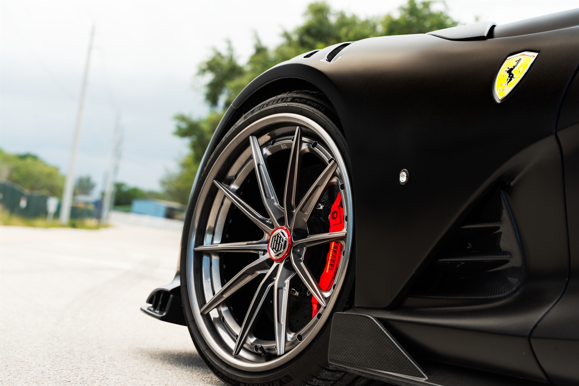 Duke Dynamics 812 | Nero Daytona | on 1886 G-010 | Polished Smoke