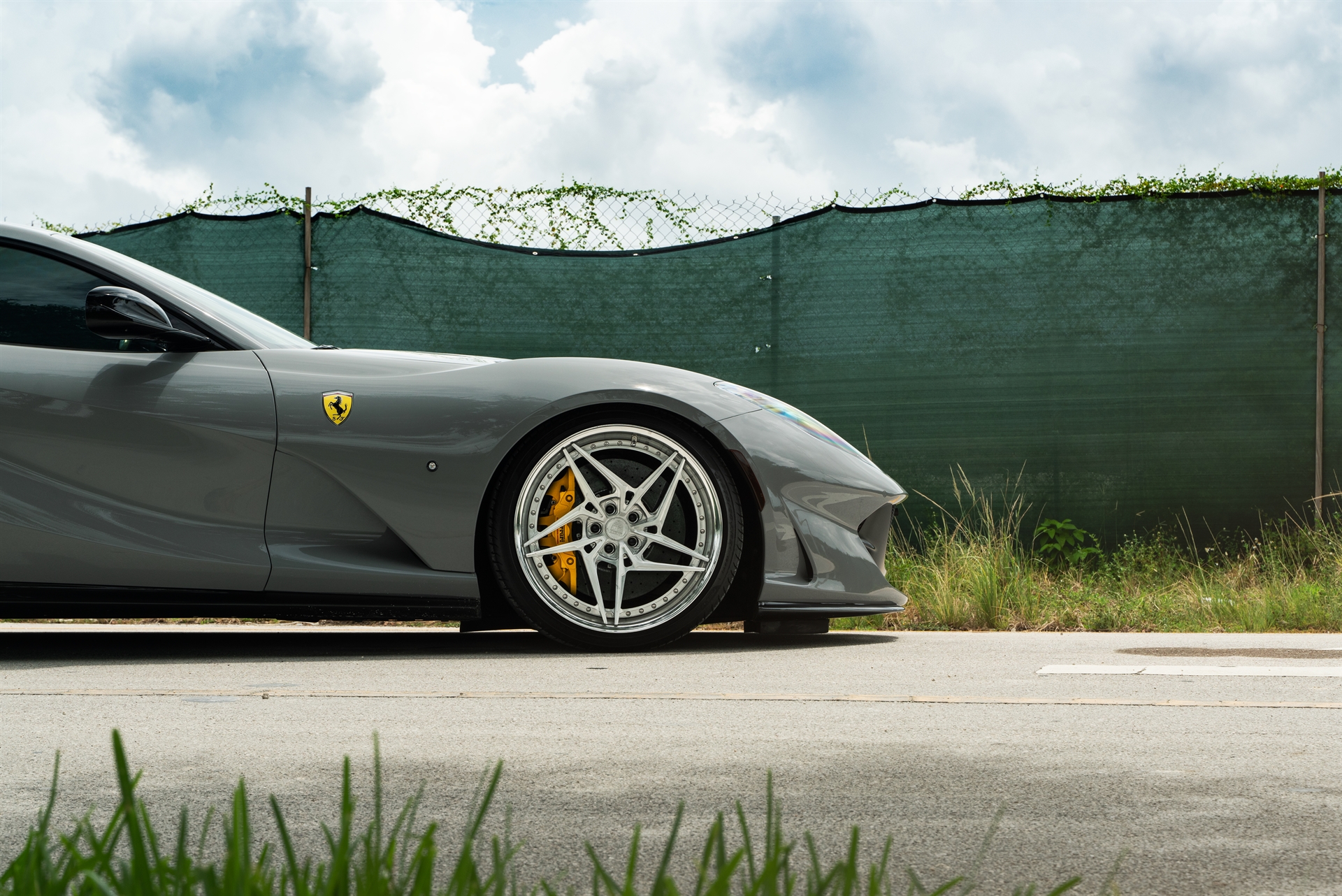 Ferrari 812 | Grigio Squallo | on ANRKY S3-X3 | Brushed Clear