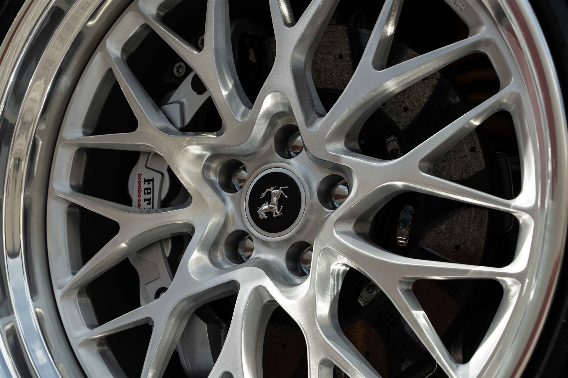 Ferrari 488 | Bianco Fuji | on HRE 520 FMR | Brushed Clear