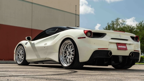Ferrari 488 | Bianco Fuji | on HRE 520 FMR | Brushed Clear