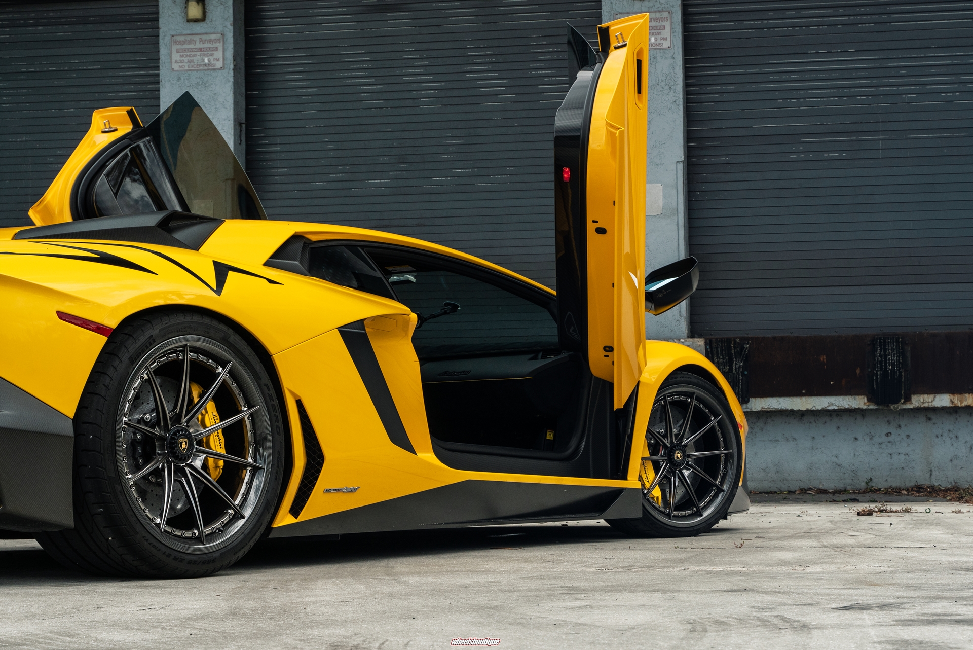Lamborghini Aventador SV | | on 1886 DMR-004 | Mirror Polished Smoke