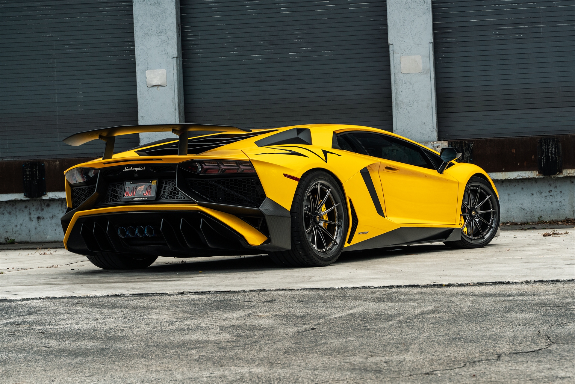 Lamborghini Aventador SV | | on 1886 DMR-004 | Mirror Polished Smoke