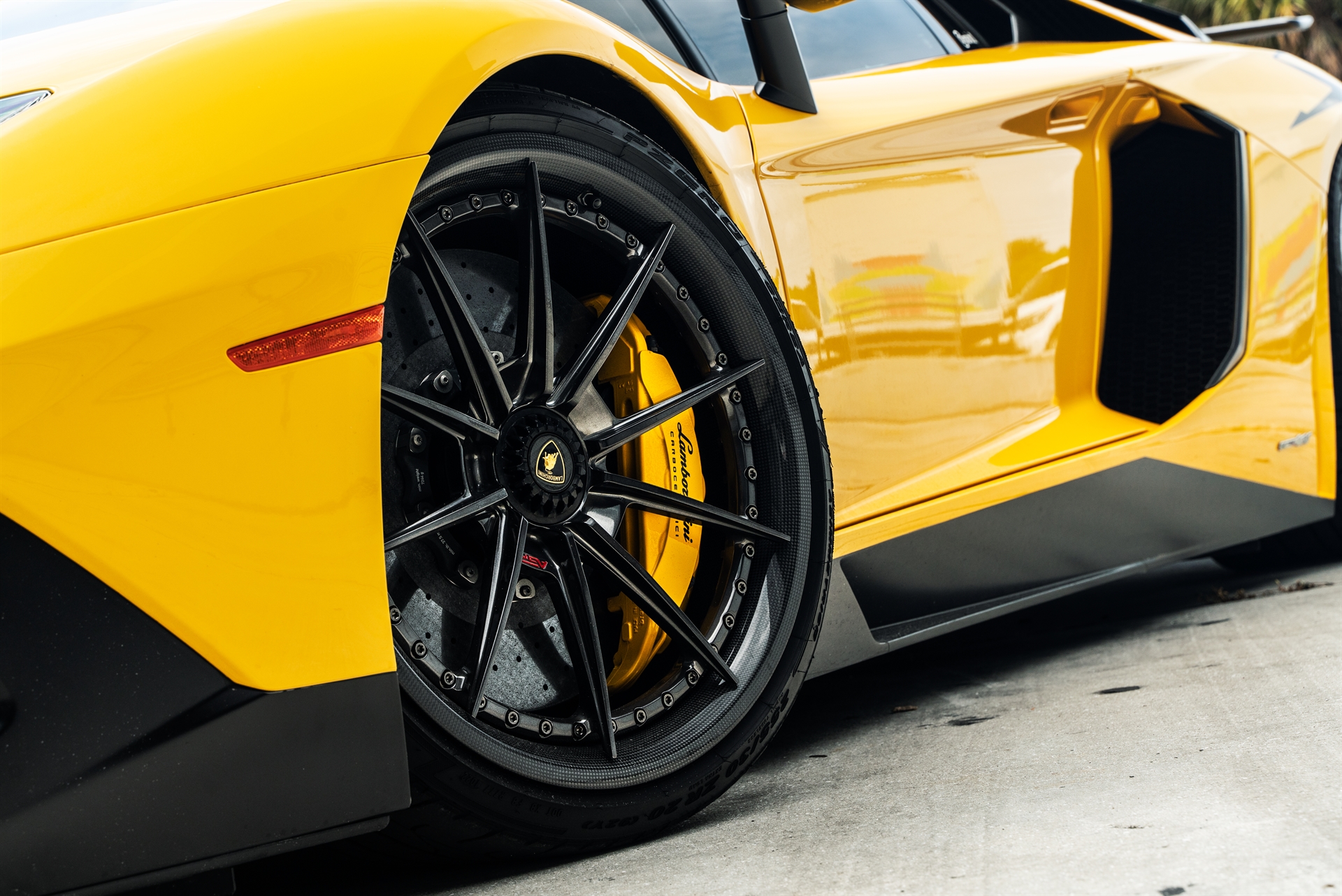 Lamborghini Aventador SV | | on 1886 DMR-004 | Mirror Polished Smoke