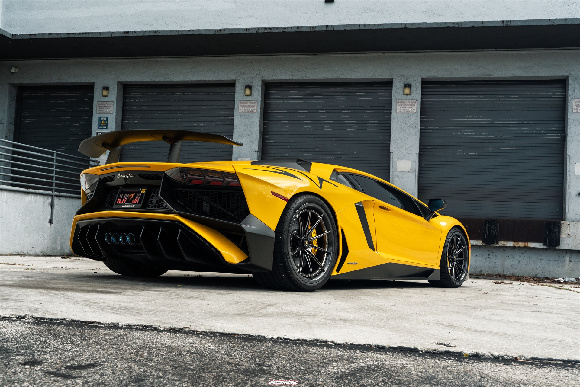 Lamborghini Aventador SV | | on 1886 DMR-004 | Mirror Polished Smoke