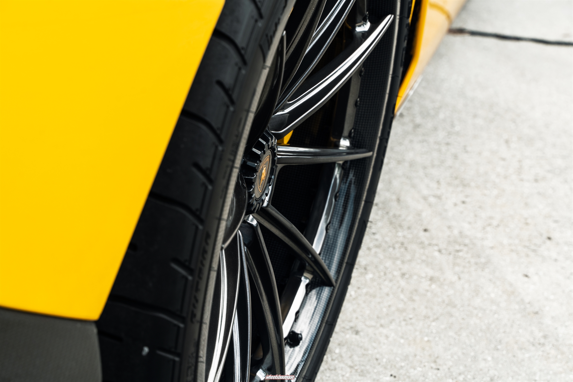 Lamborghini Aventador SV | | on 1886 DMR-004 | Mirror Polished Smoke