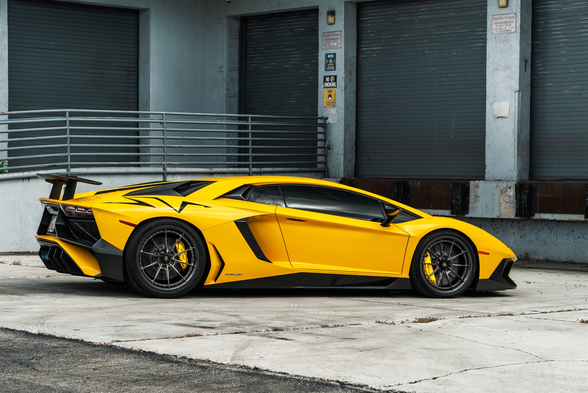 Lamborghini Aventador SV | | on 1886 DMR-004 | Mirror Polished Smoke