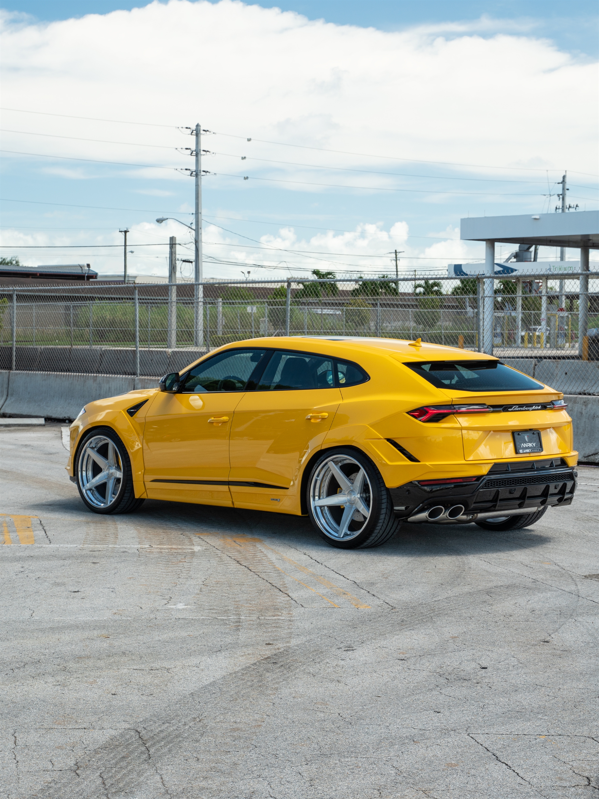 Novitec: Urus S | | on ANRKY RS5.3 | Brushed Clear