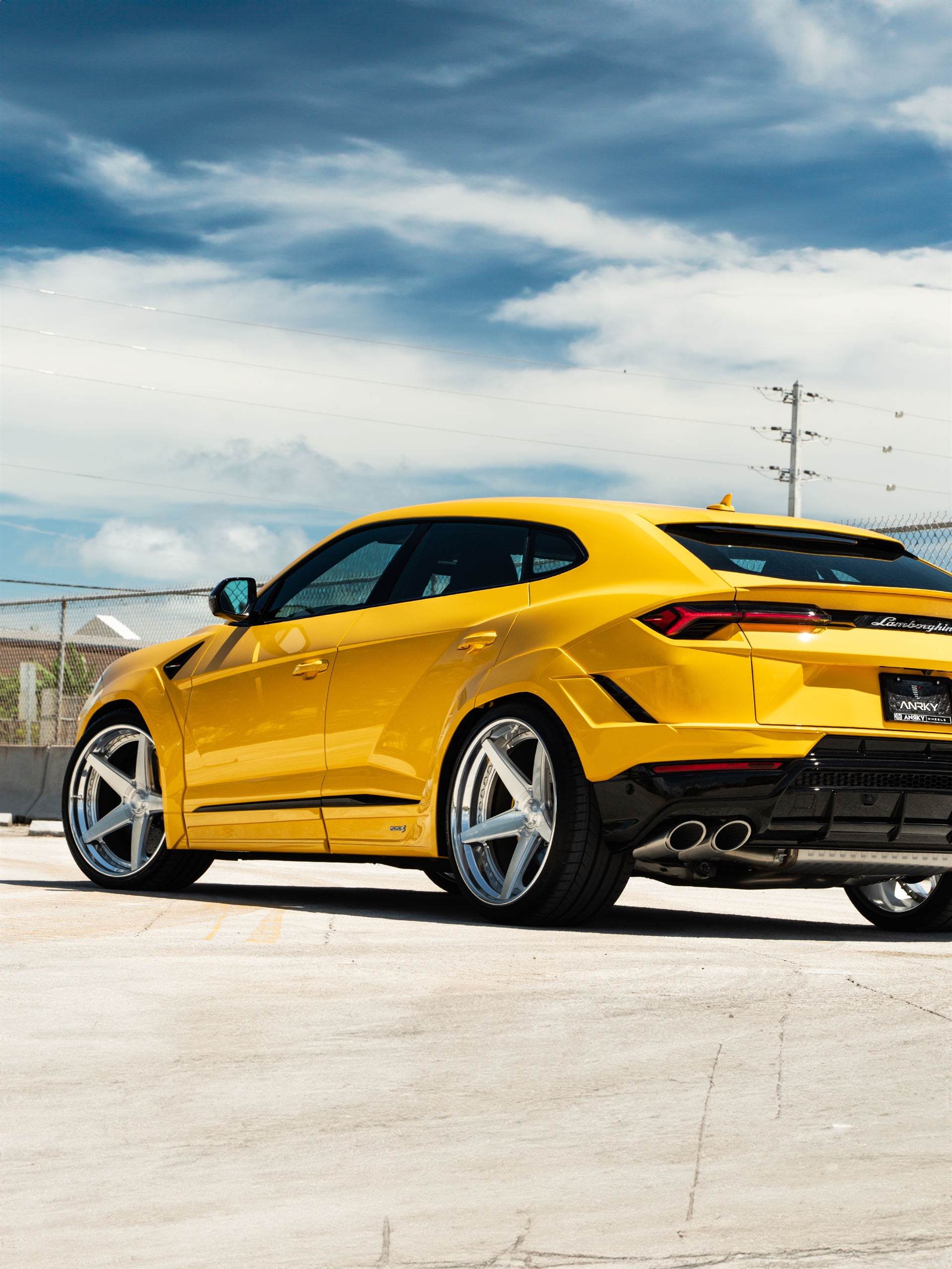 Novitec: Urus S | | on ANRKY RS5.3 | Brushed Clear