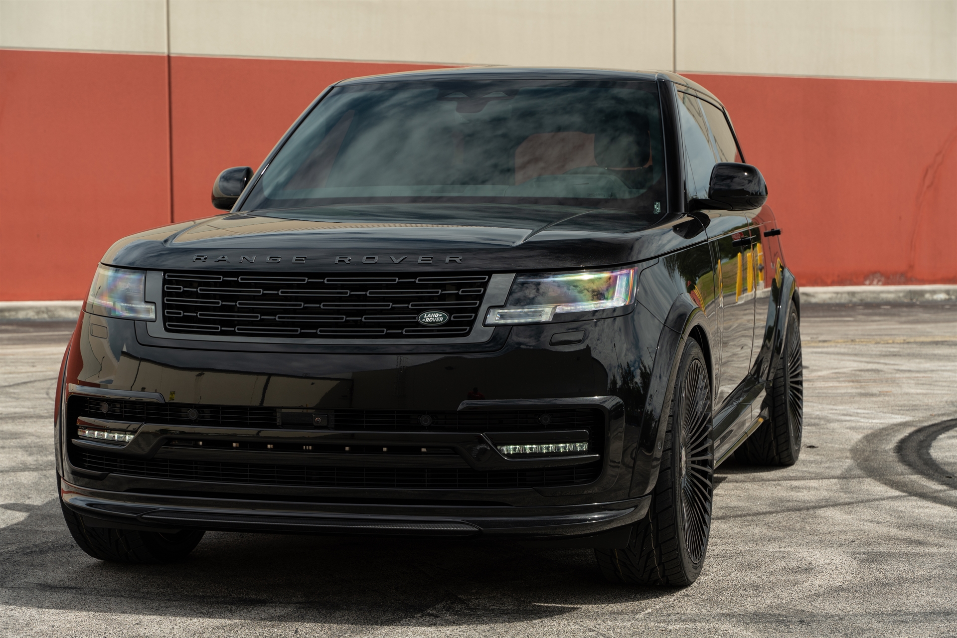 1016 Industries Range Rover | Santorini Black | on Forgiato Trimestre-M | Gloss Black