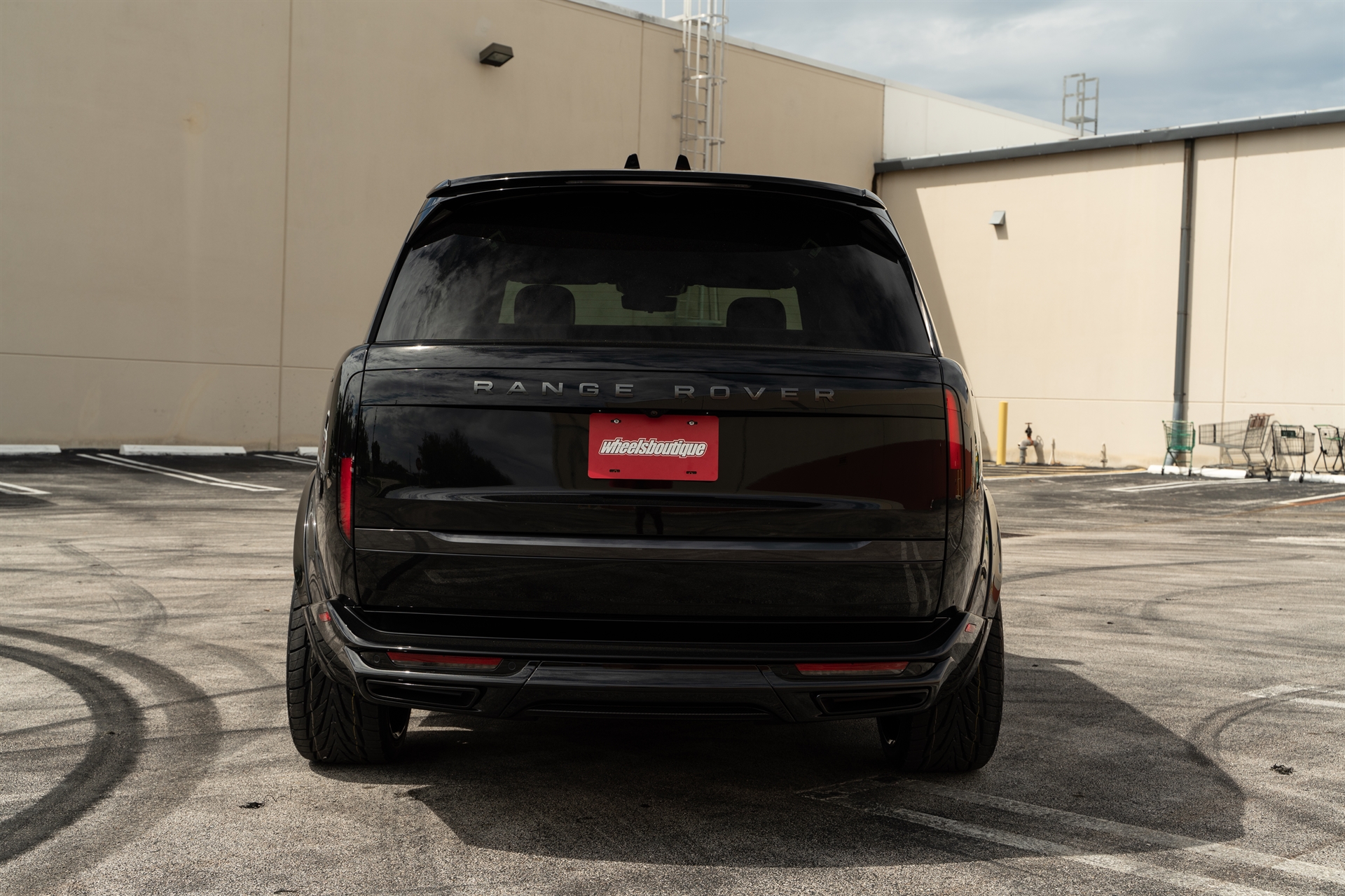 1016 Industries Range Rover | Santorini Black | on Forgiato Trimestre-M | Gloss Black