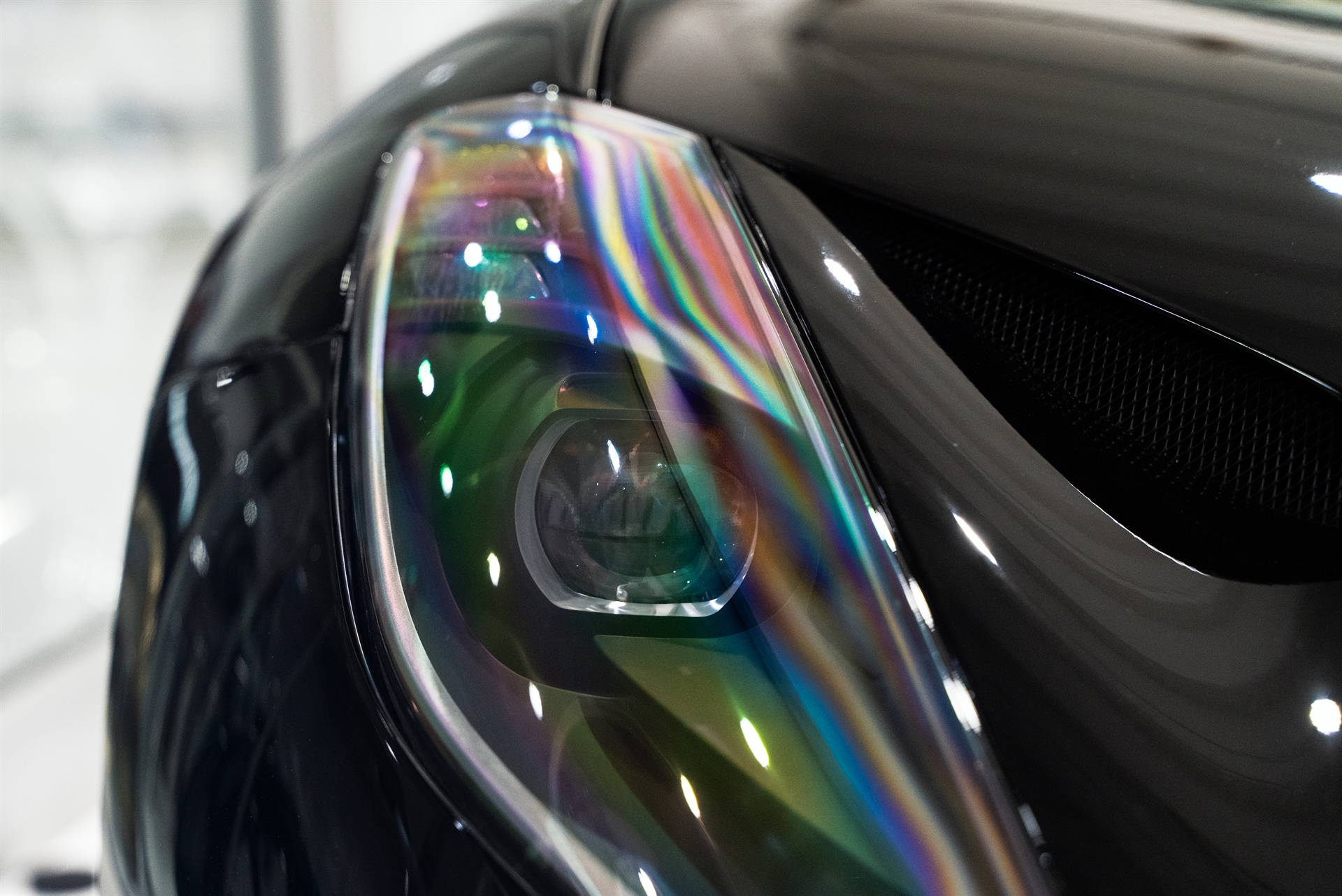 1016 Industries 812 GTS | Nero | on 1886 Wheels G010 | Mirror Polished Smoke