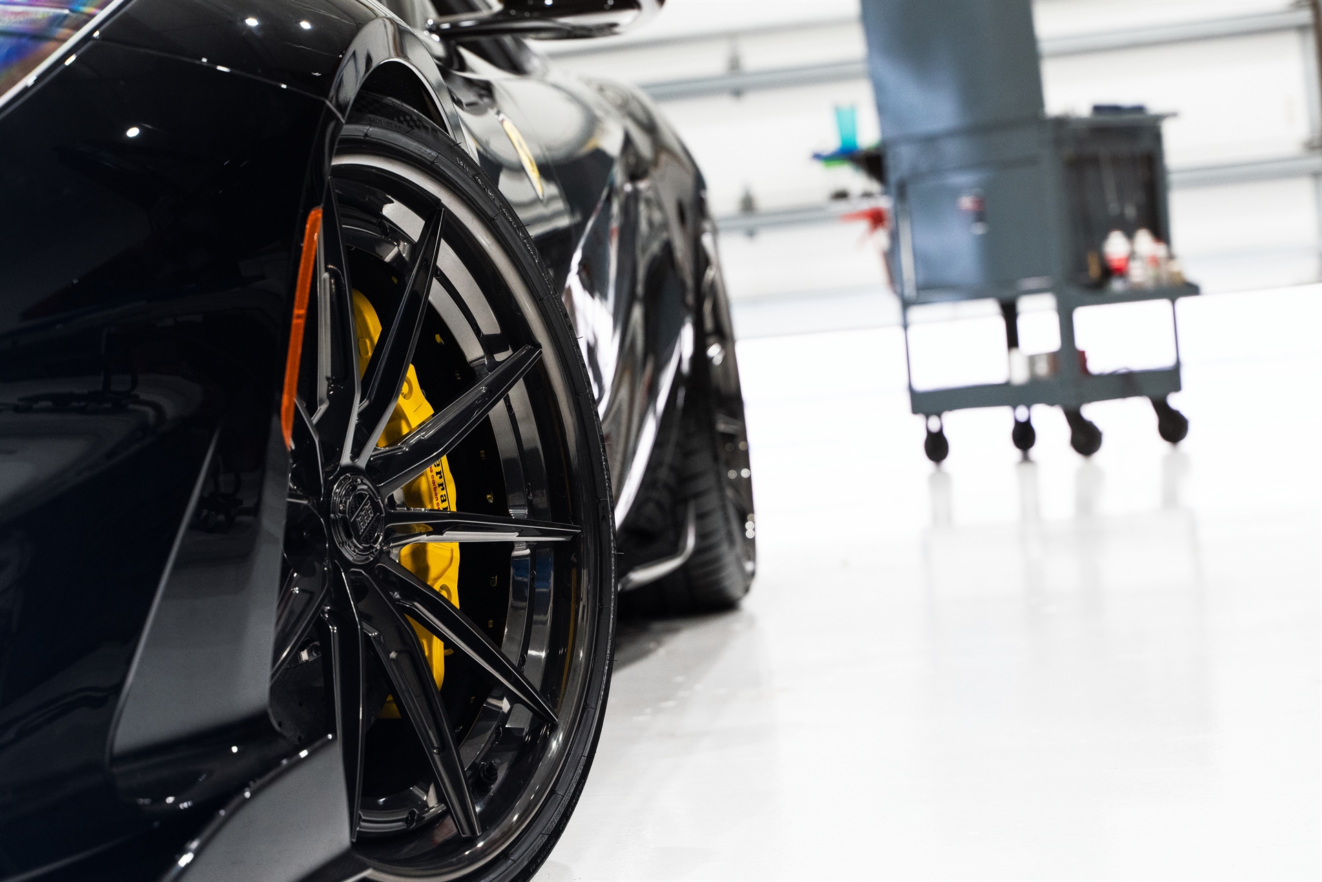 1016 Industries 812 GTS | Nero | on 1886 Wheels G010 | Mirror Polished Smoke