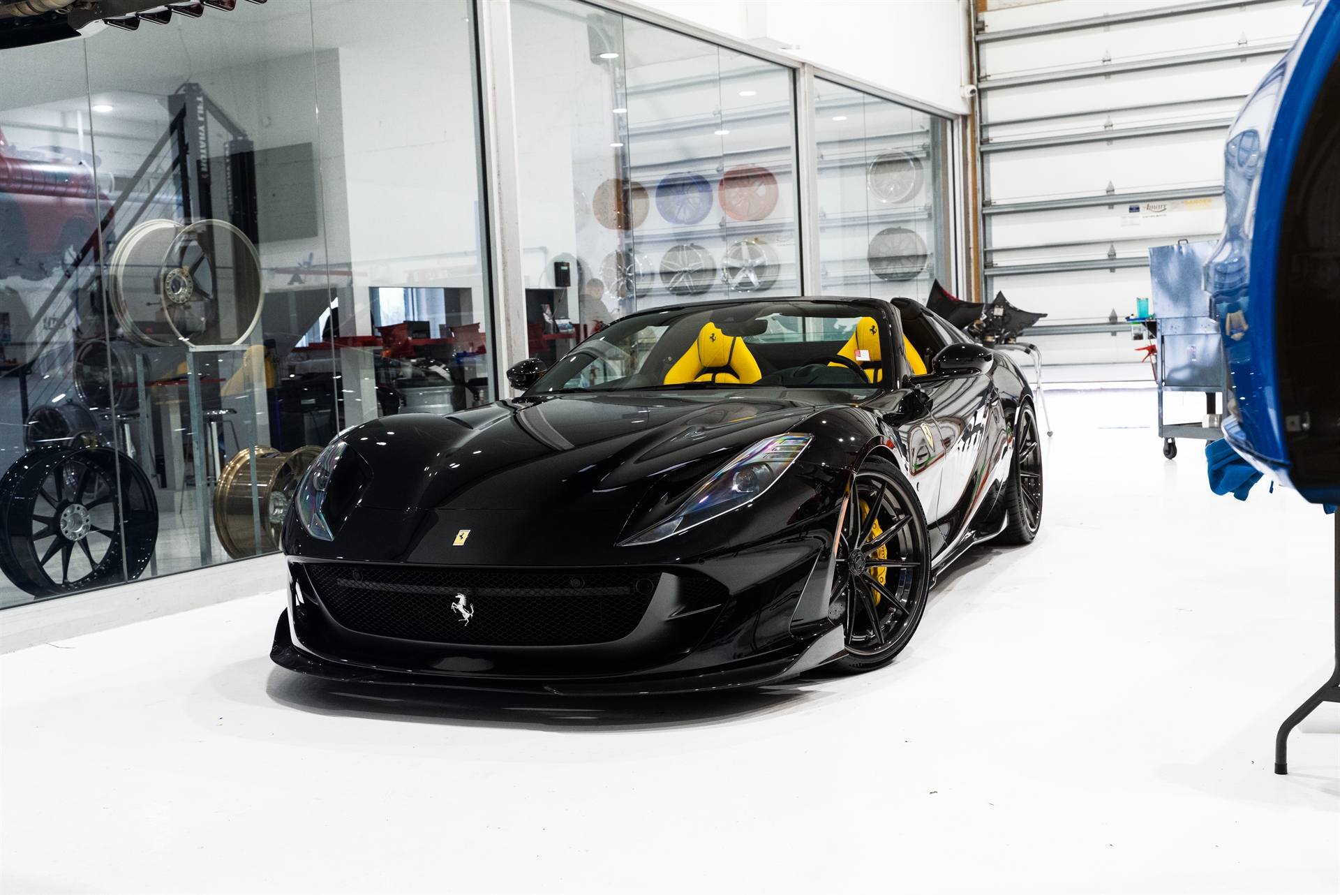1016 Industries 812 GTS | Nero | on 1886 Wheels G010 | Mirror Polished Smoke