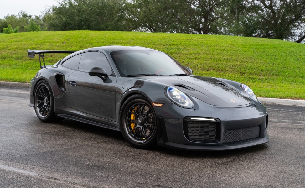 Porsche 991 GT2RS on