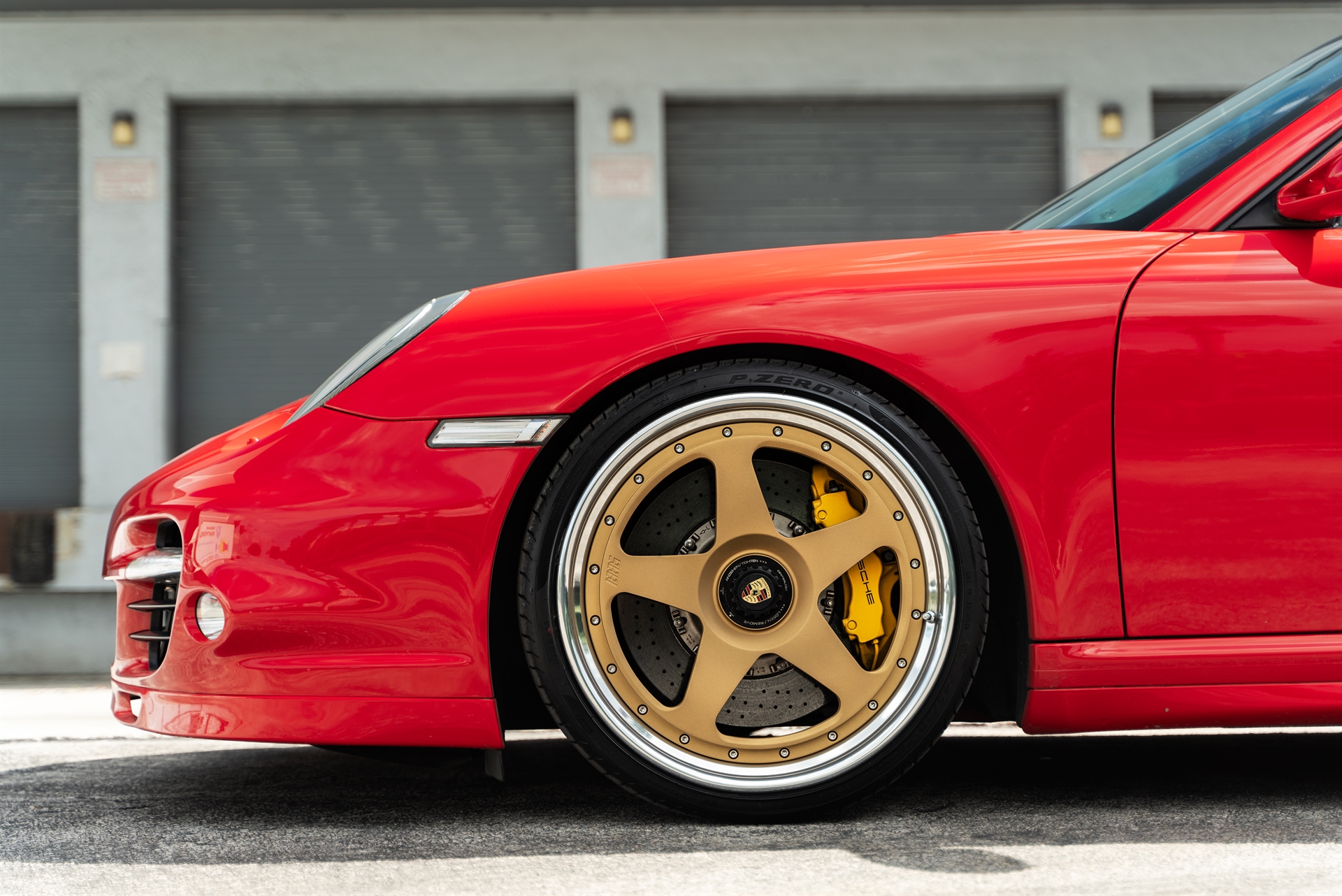 Porsche 997 Turbo S | Guards Red | on 1886 S005 | Satin Gold