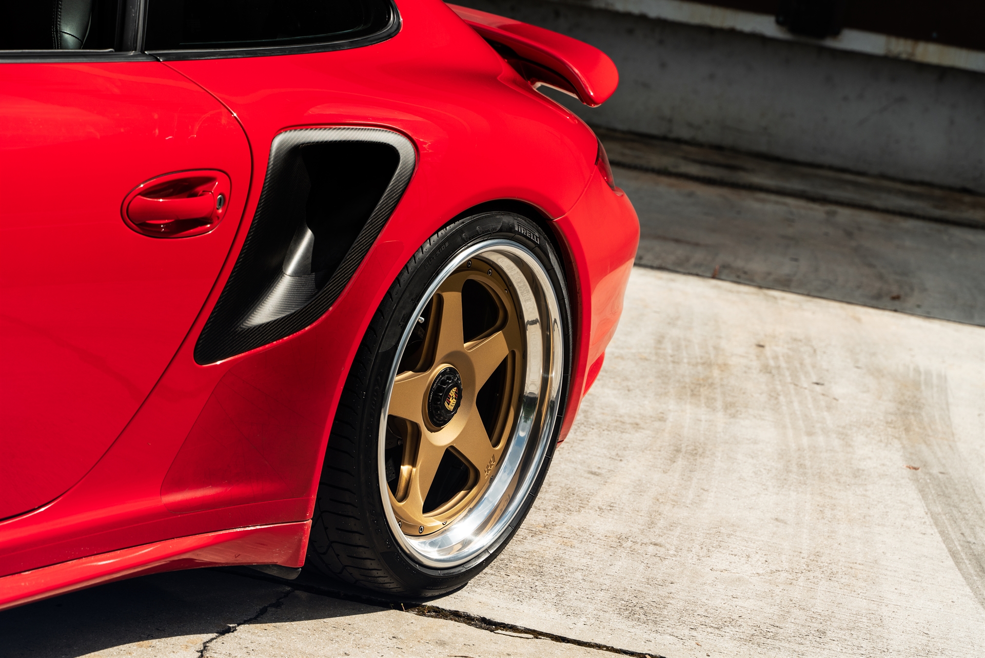 Porsche 997 Turbo S | Guards Red | on 1886 S005 | Satin Gold