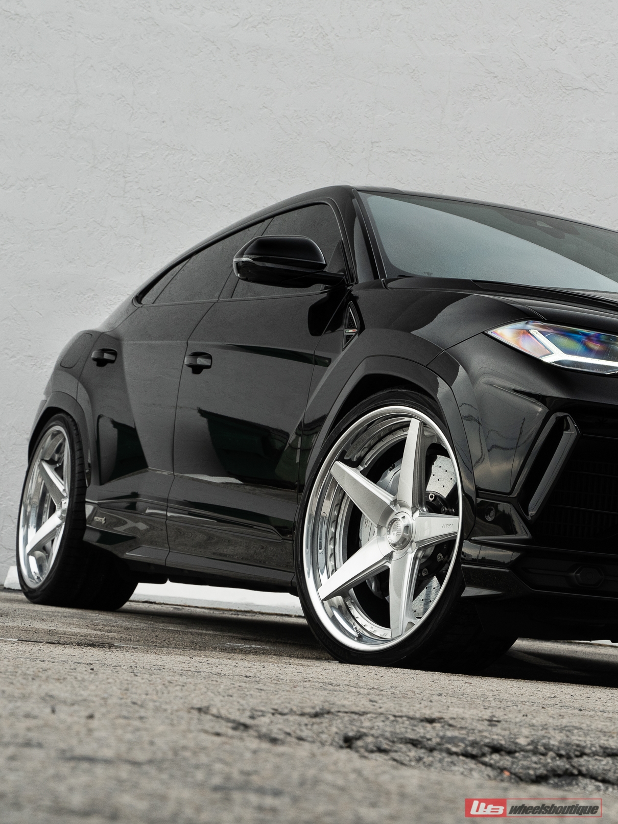 Lamborghini Urus | Nero Noctis | on ANRKY RS5.3 | Brushed Clear