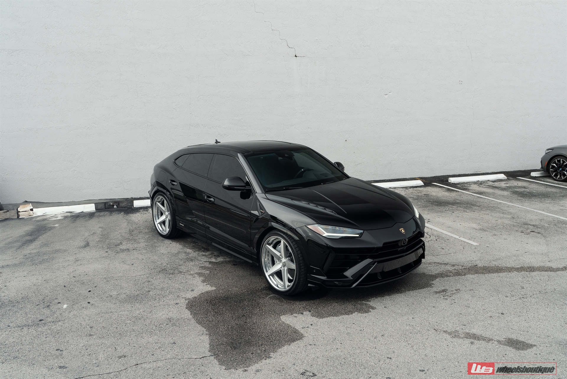 Lamborghini Urus | Nero Noctis | on ANRKY RS5.3 | Brushed Clear