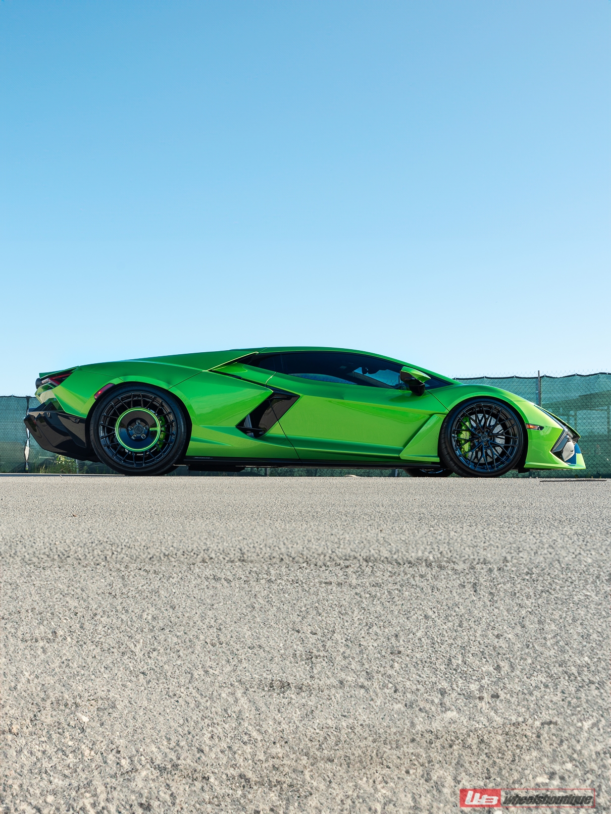 Lamborghini Revuelto | Selvan Green | on ANRKY  AN20 + AN20 AeroSPORT | Gloss Black