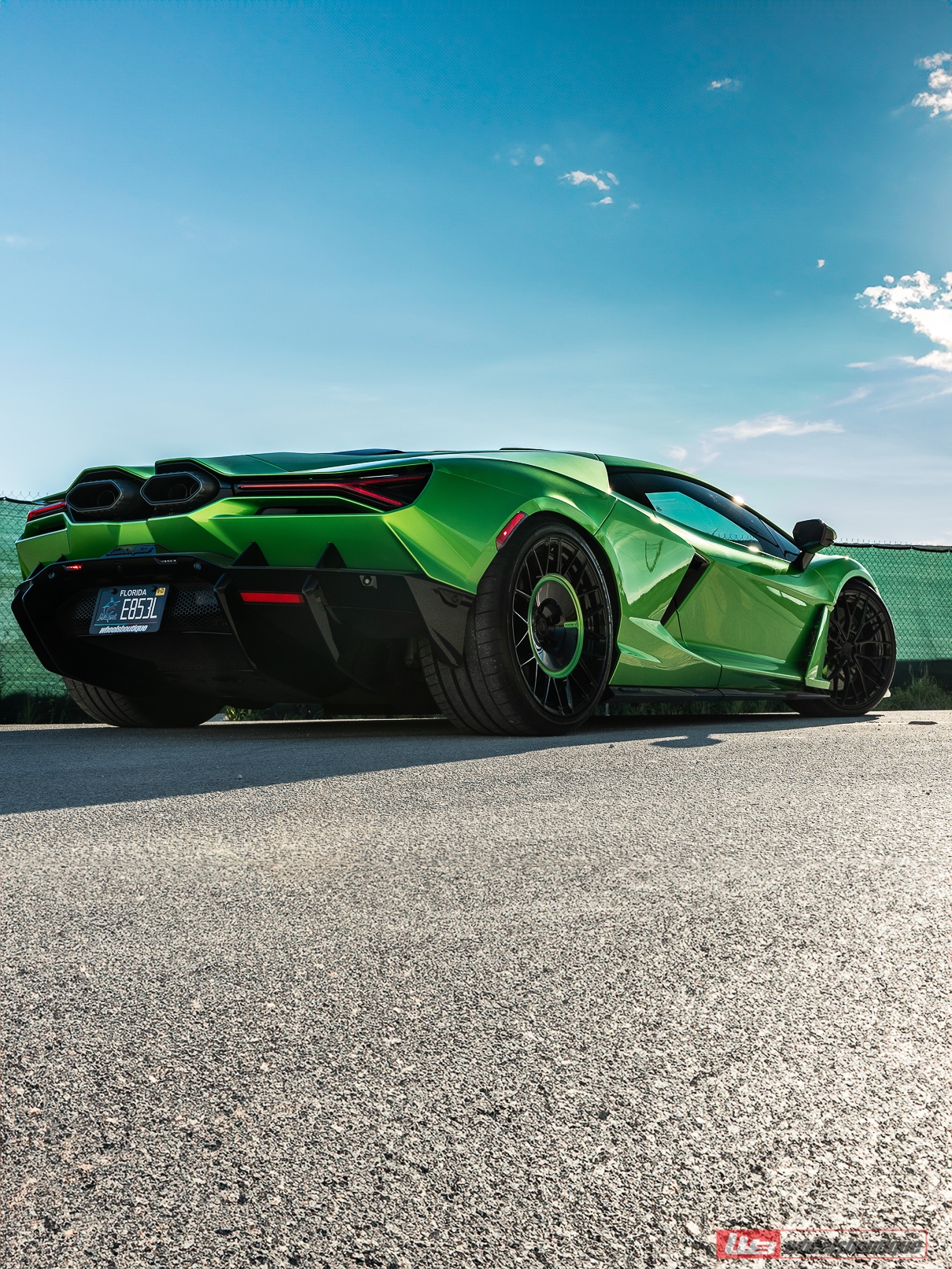 Lamborghini Revuelto | Selvan Green | on ANRKY  AN20 + AN20 AeroSPORT | Gloss Black
