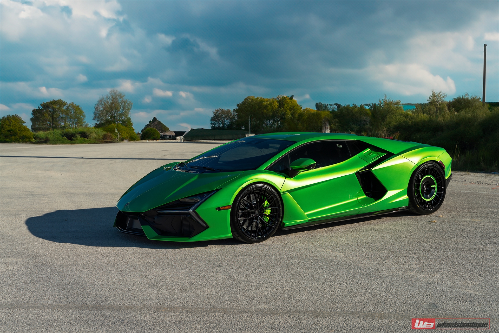 Lamborghini Revuelto | Selvan Green | on ANRKY  AN20 + AN20 AeroSPORT | Gloss Black