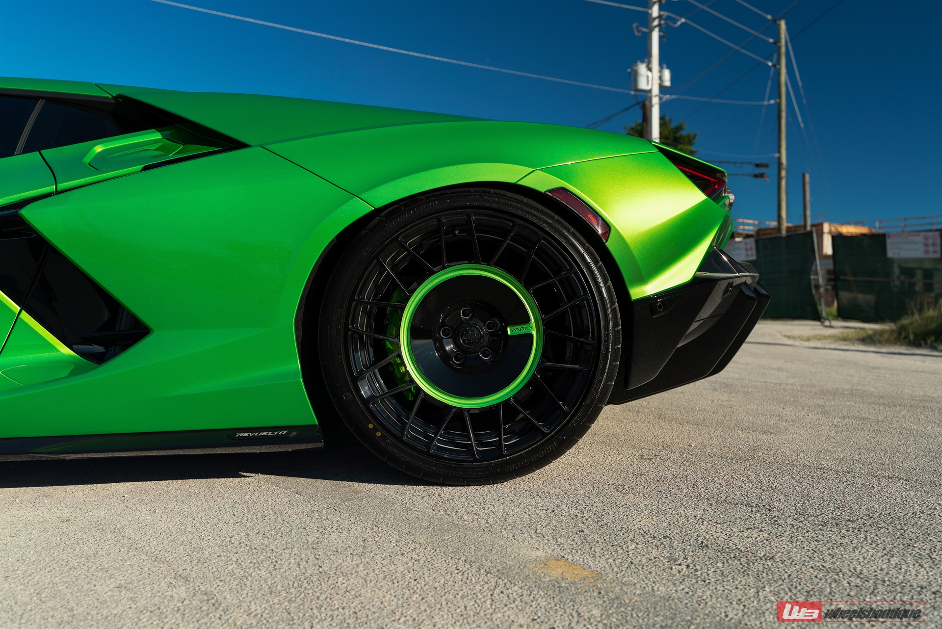 Lamborghini Revuelto | Selvan Green | on ANRKY  AN20 + AN20 AeroSPORT | Gloss Black