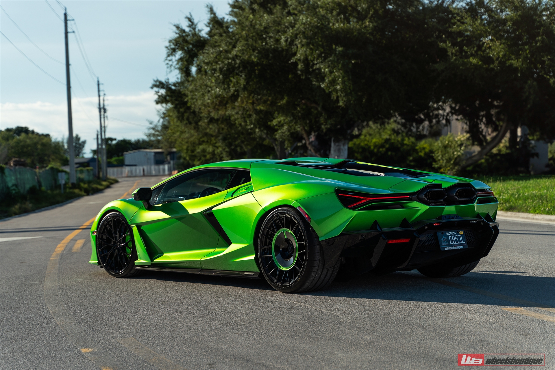 Lamborghini Revuelto | Selvan Green | on ANRKY  AN20 + AN20 AeroSPORT | Gloss Black