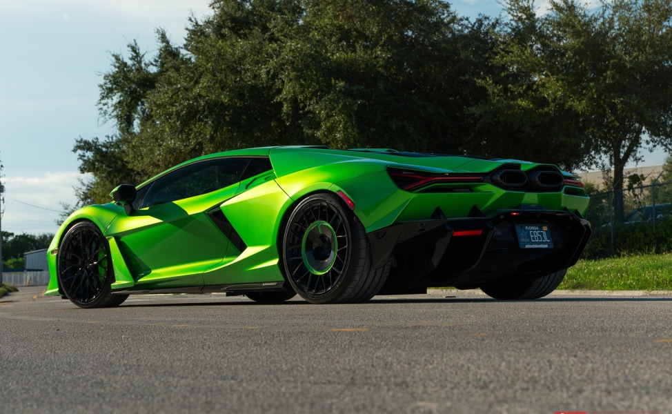Lamborghini Revuelto | Selvan Green | on ANRKY  AN20 + AN20 AeroSPORT | Gloss Black