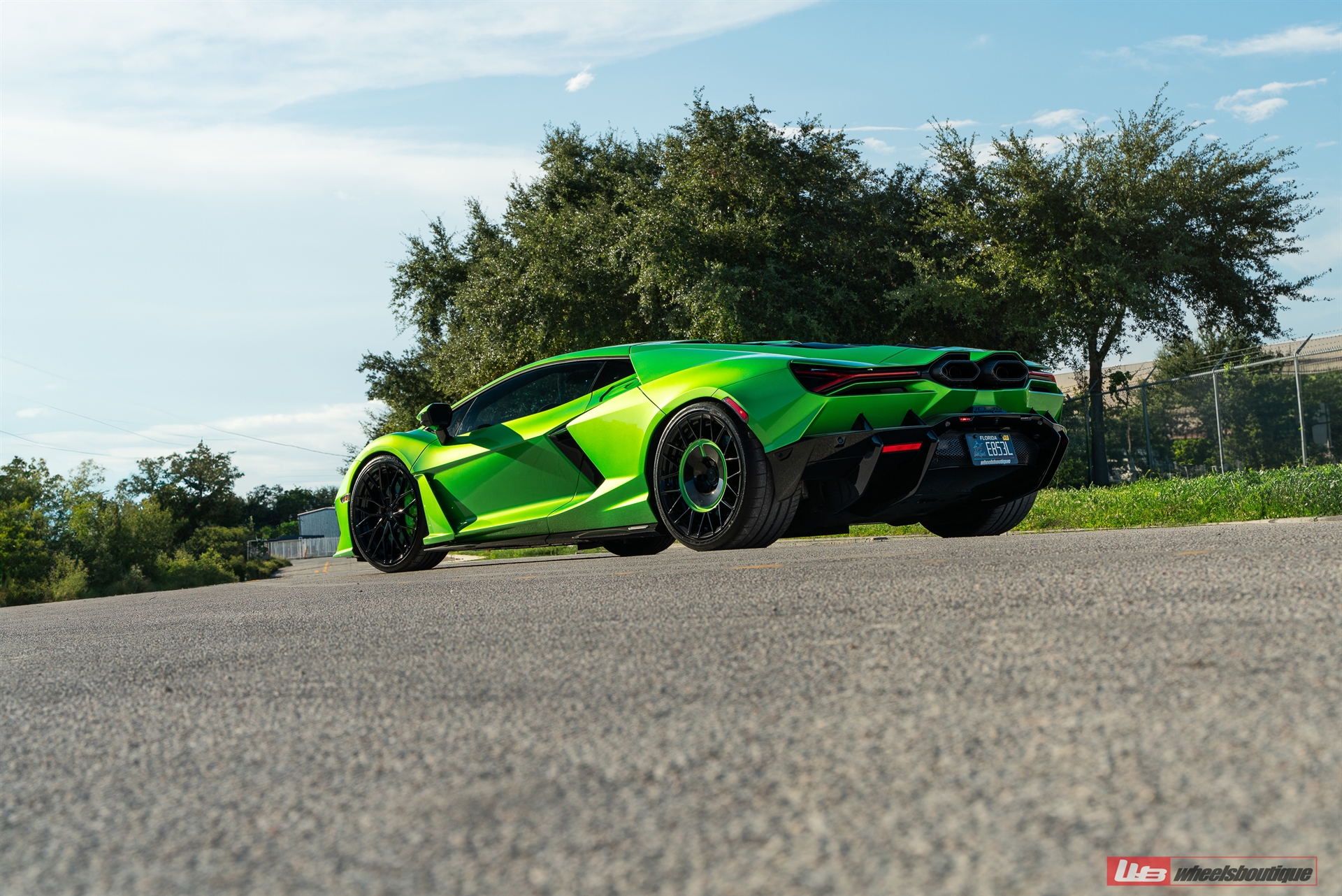 Lamborghini Revuelto | Selvan Green | on ANRKY  AN20 + AN20 AeroSPORT | Gloss Black