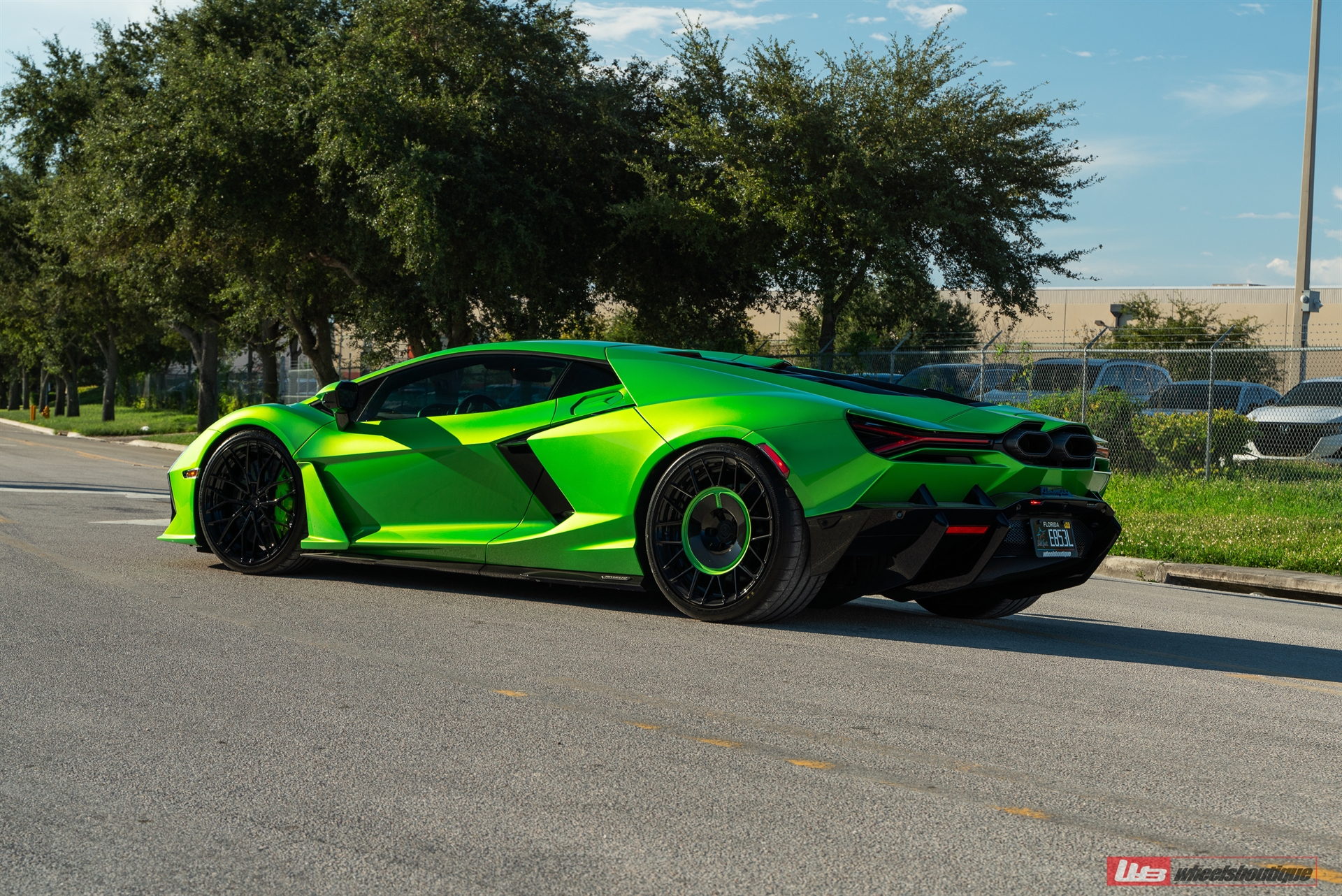 Lamborghini Revuelto | Selvan Green | on ANRKY  AN20 + AN20 AeroSPORT | Gloss Black