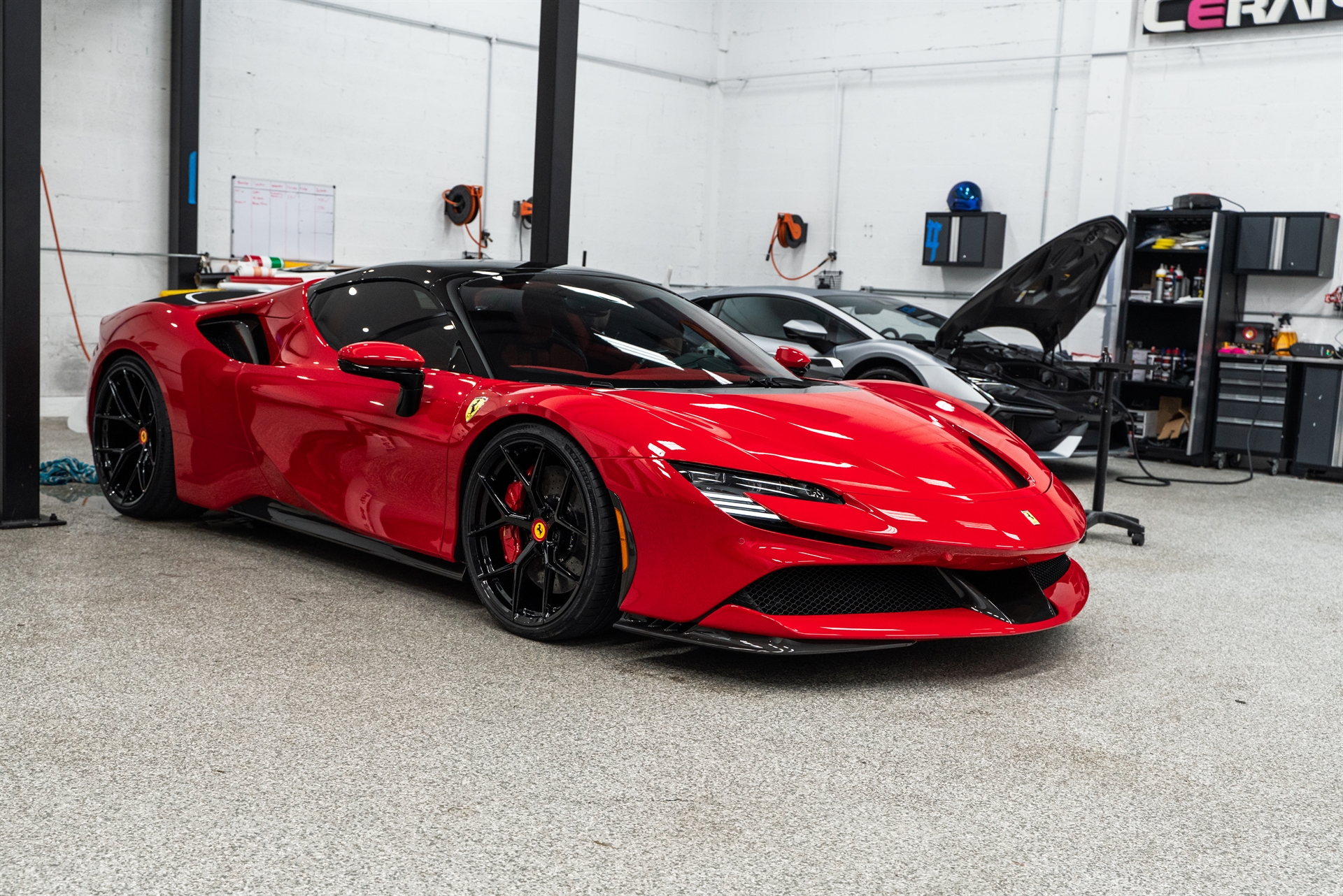 Ferrari SF90 Spider | Rosso Corsa | on Ryft R-5Y | Gloss Black