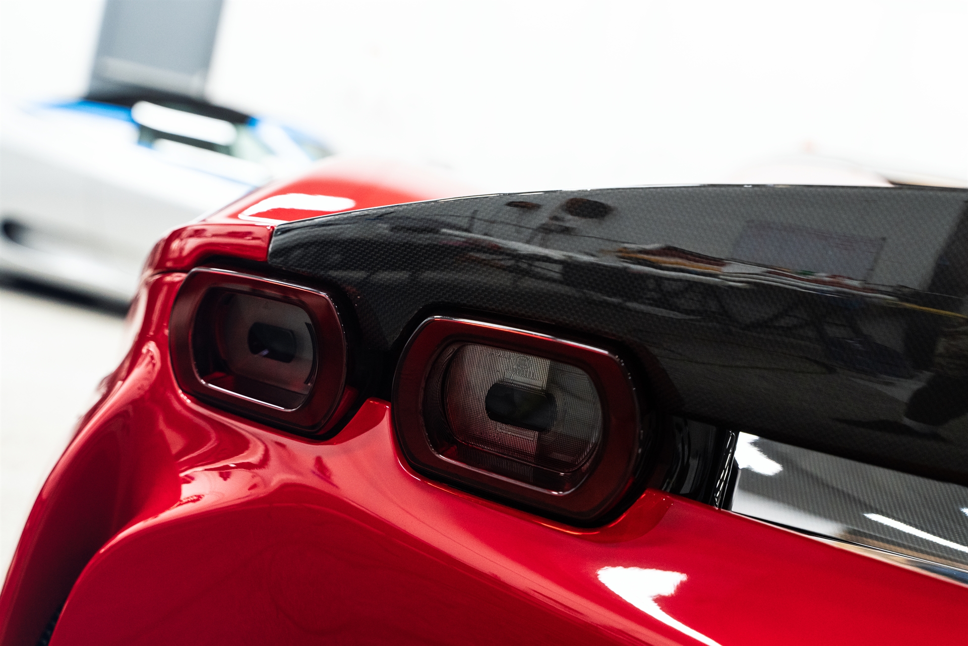 Ferrari SF90 Spider | Rosso Corsa | on Ryft R-5Y | Gloss Black