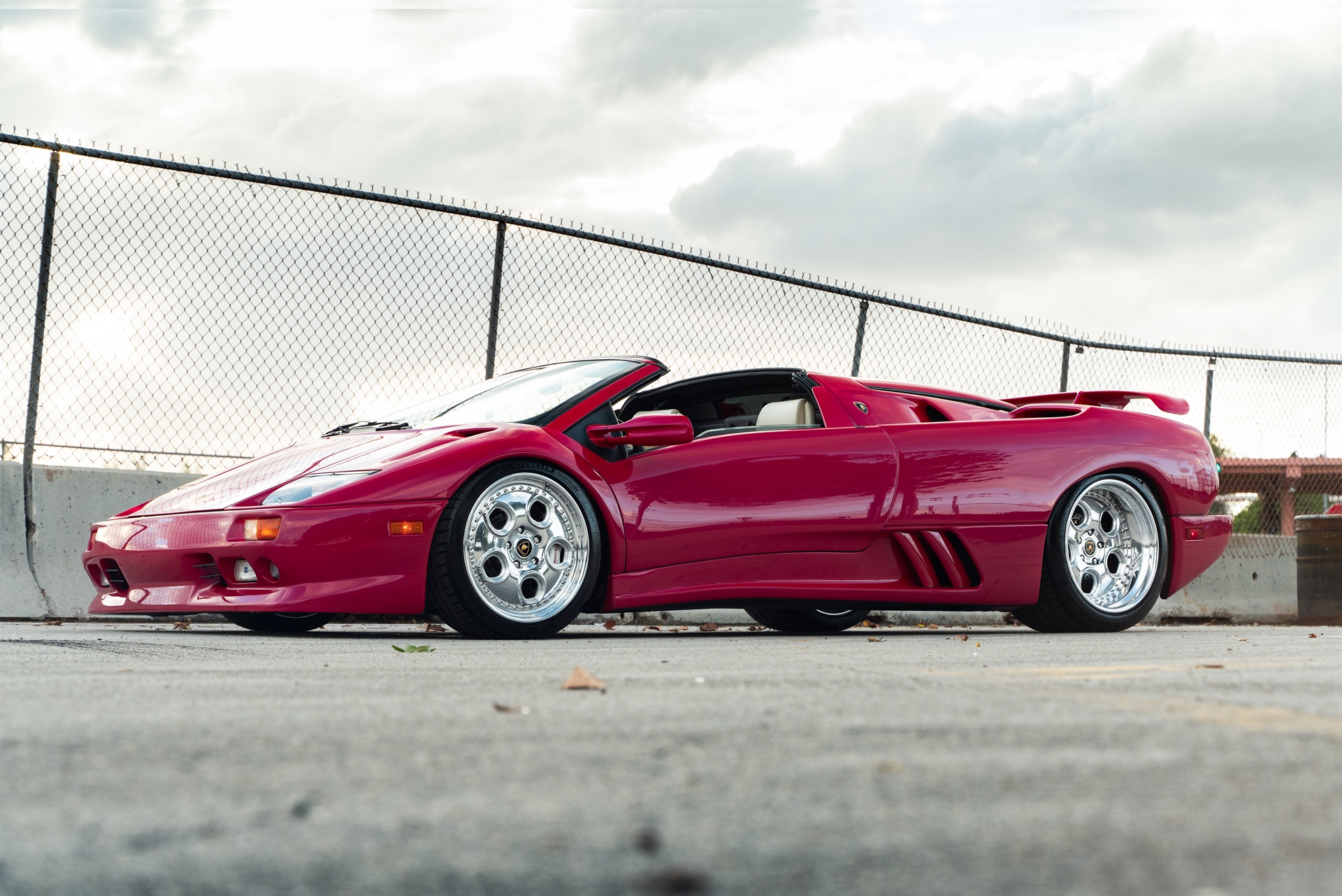 Rosso Targa Diablo Dropped