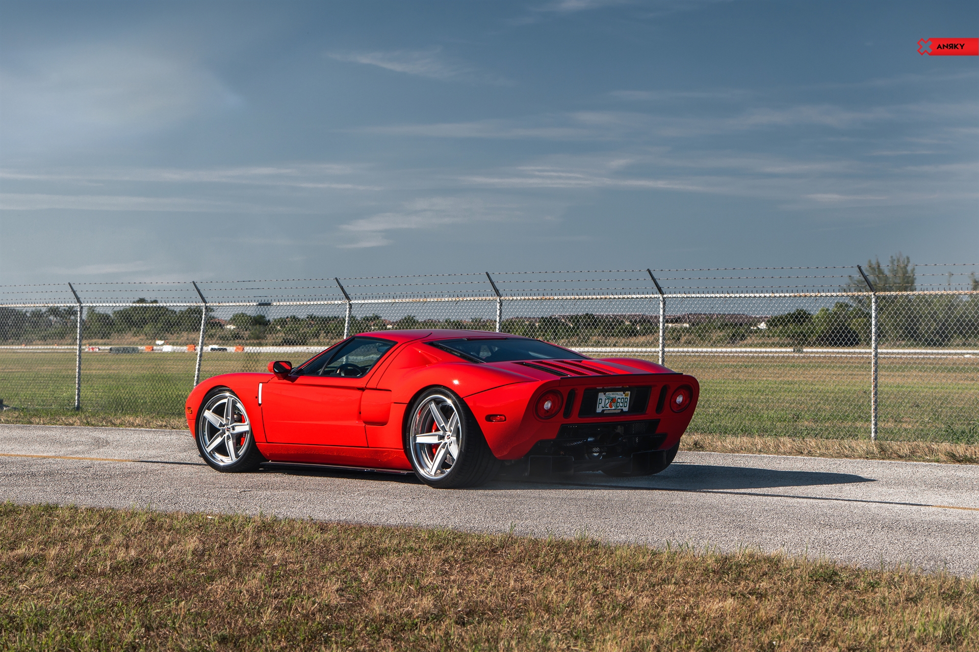 Ford GT MK1 | Ruby Red | on ANRKY AN35 | Satin White Gold