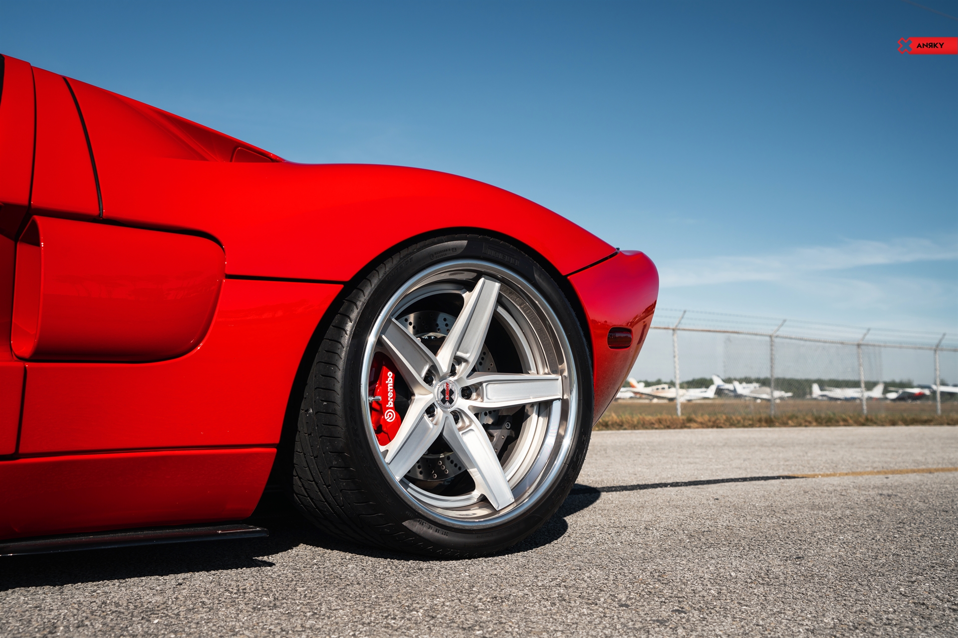 Ford GT MK1 | Ruby Red | on ANRKY AN35 | Satin White Gold