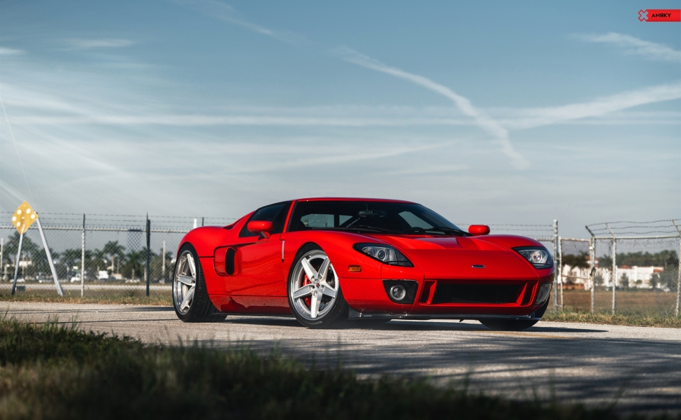 Ford GT MK1 | Ruby Red | on ANRKY AN35 | Satin White Gold