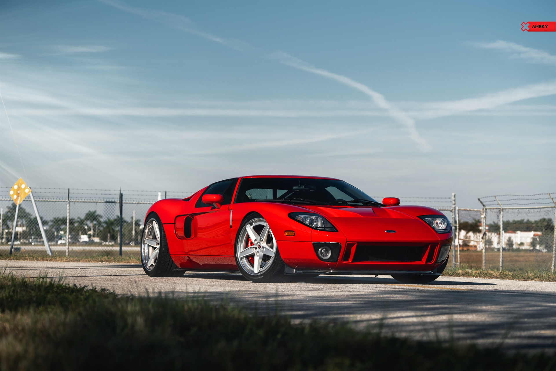 Ford GT MK1 | Ruby Red | on ANRKY AN35 | Satin White Gold