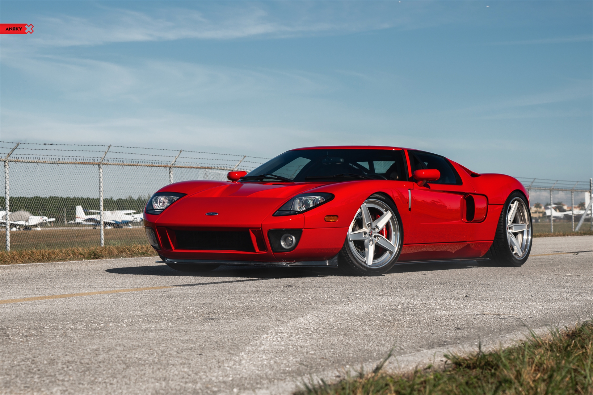 Ford GT MK1 | Ruby Red | on ANRKY AN35 | Satin White Gold