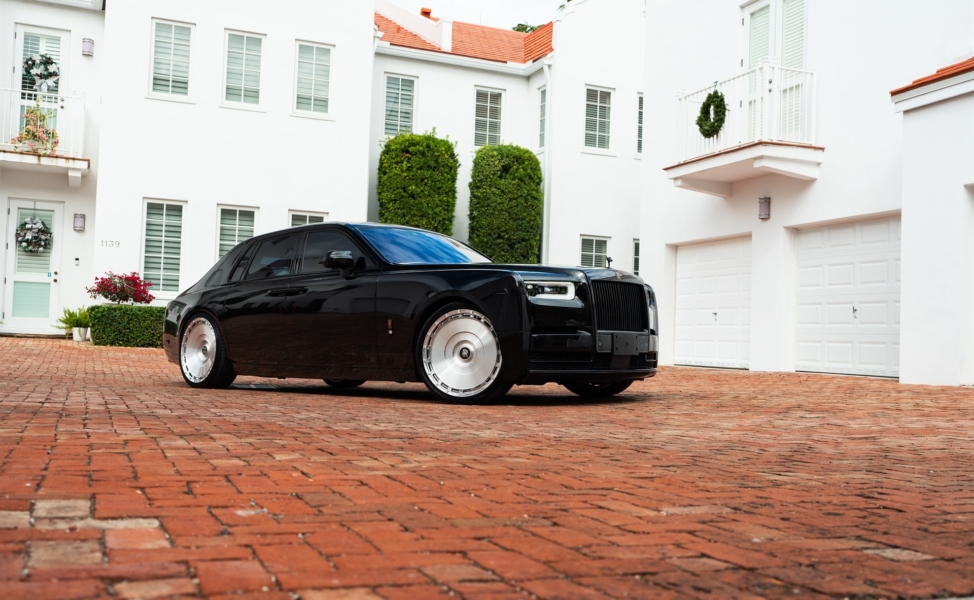 Rolls Royce Phantom | Diamond Black | on Novitec SP3 | Brushed Clear