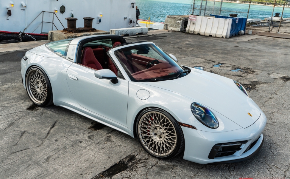 Porsche 992 Targa 4 GTS – RETROSeries RS7.1 + RS7 Classic