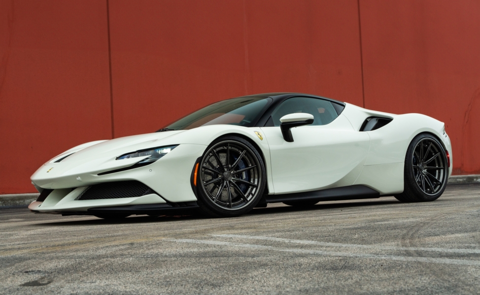 Ferrari SF90 | Bianco Avus | on 1886 G010 | Polished Liquid Smoke