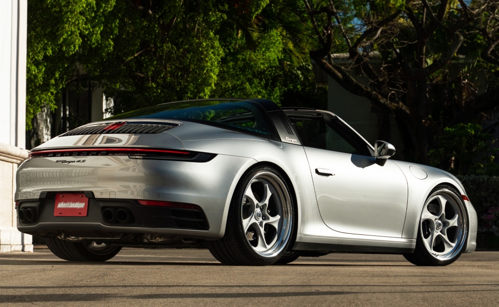 Porsche 992 GTS | GT Silver | on HRE 522 FMR | Satin Silver