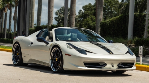 Ferrari 458 | Bianco Fuji | on HRE S104SC | Custom PPG Blue