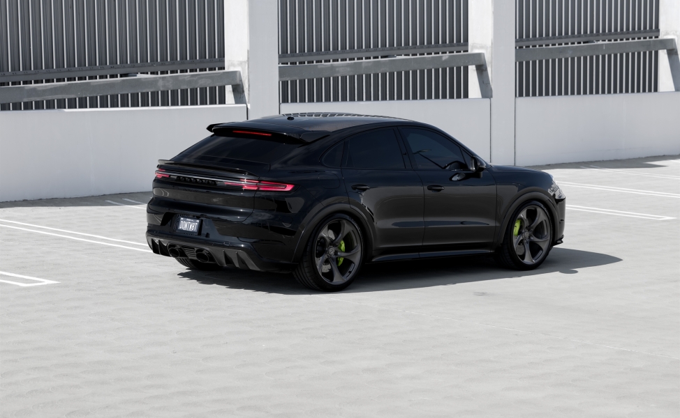 Porsche Cayenne on HRE 522M